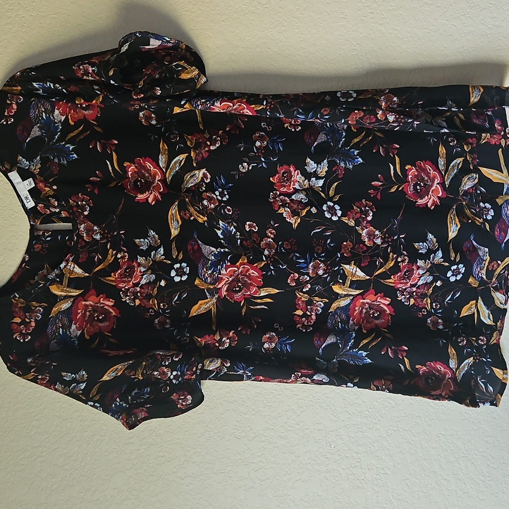 M Dr2 Floral Top